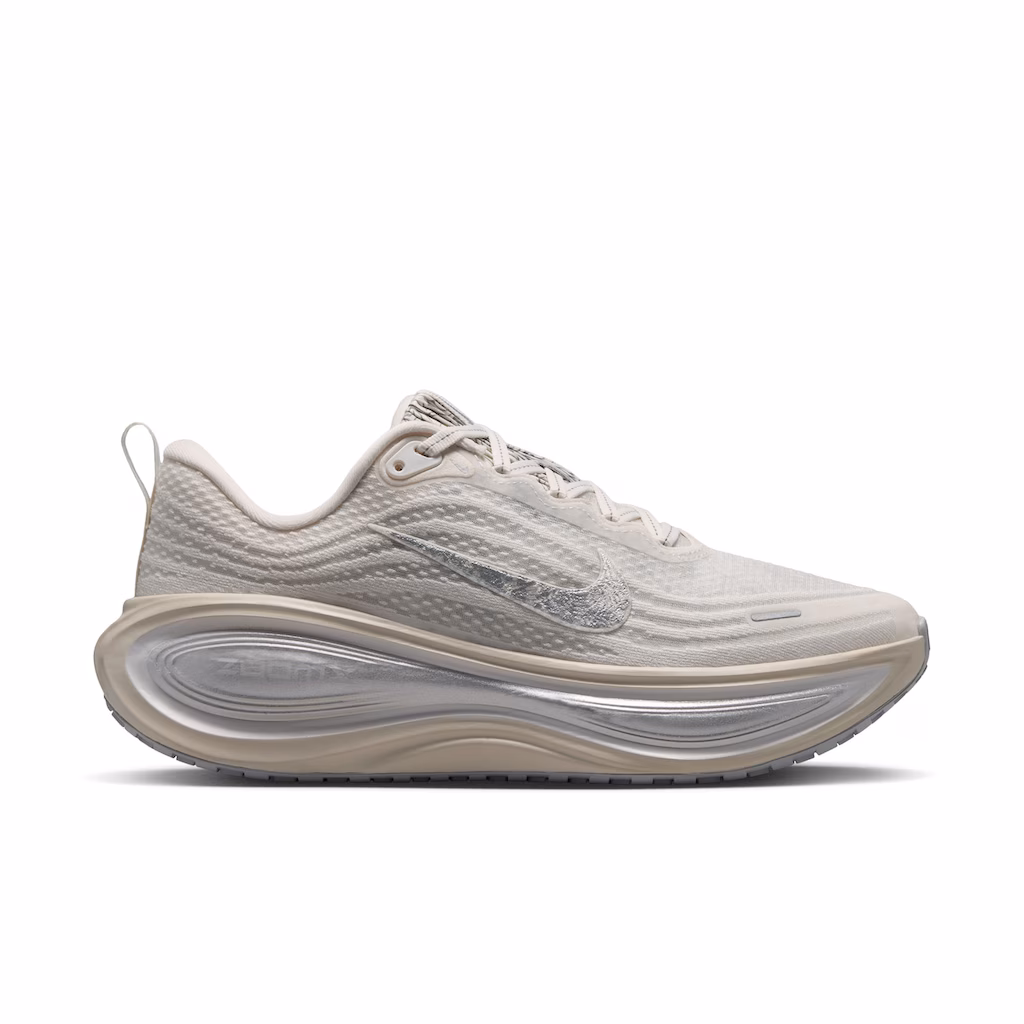 Nike Vomero Plus — Cor 1